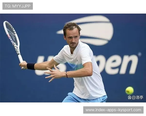 网球梅德韦杰夫正手强度提升:从技术到信心的全面蜕变